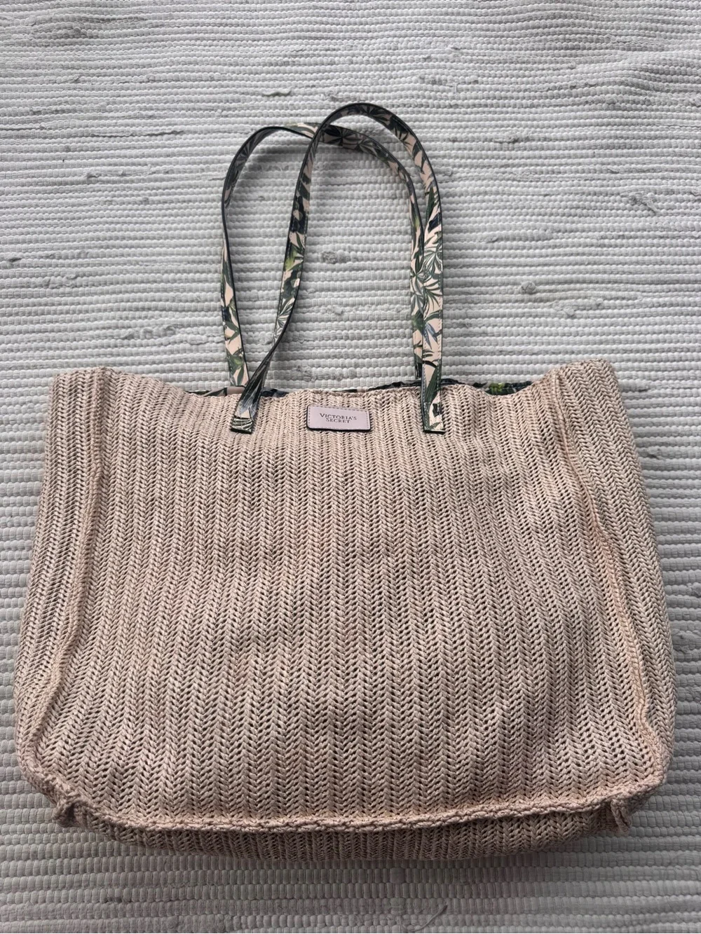 Victoria’s Secret Woven Beach Tote Tropical Lined Carryall Bag